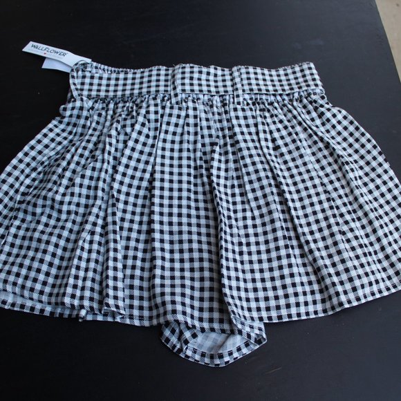 Wallflower Size Small Shorts - Black and White Checkered Pattern - Picture 7 of 11